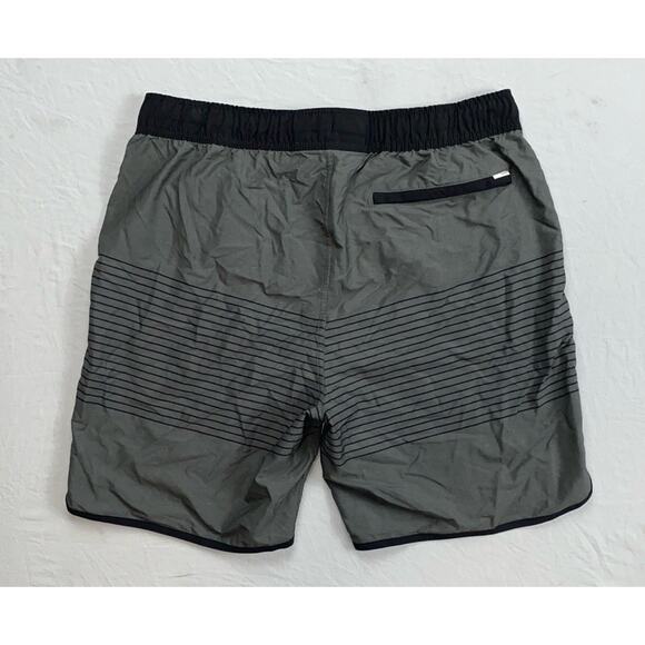 Vouri V330 Men's Banks Pull On Athletic Shorts. Gray Stripe, Men's Size M. EUC! - Picture 4 of 5
